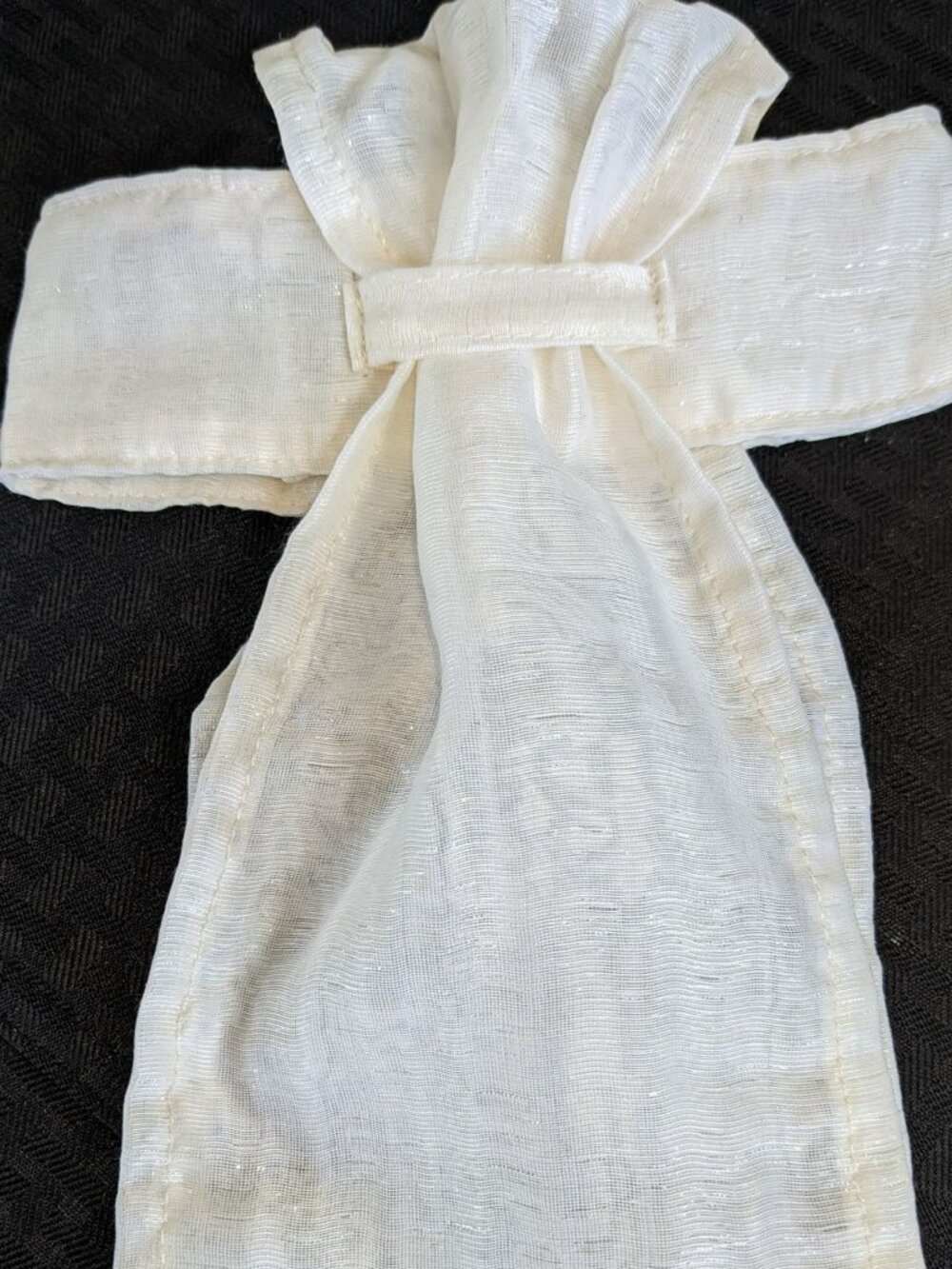 STOCK TIE for Equestrians Pre-Tied "IVORY SHIMMER" OSFA New by ORNAMENTS